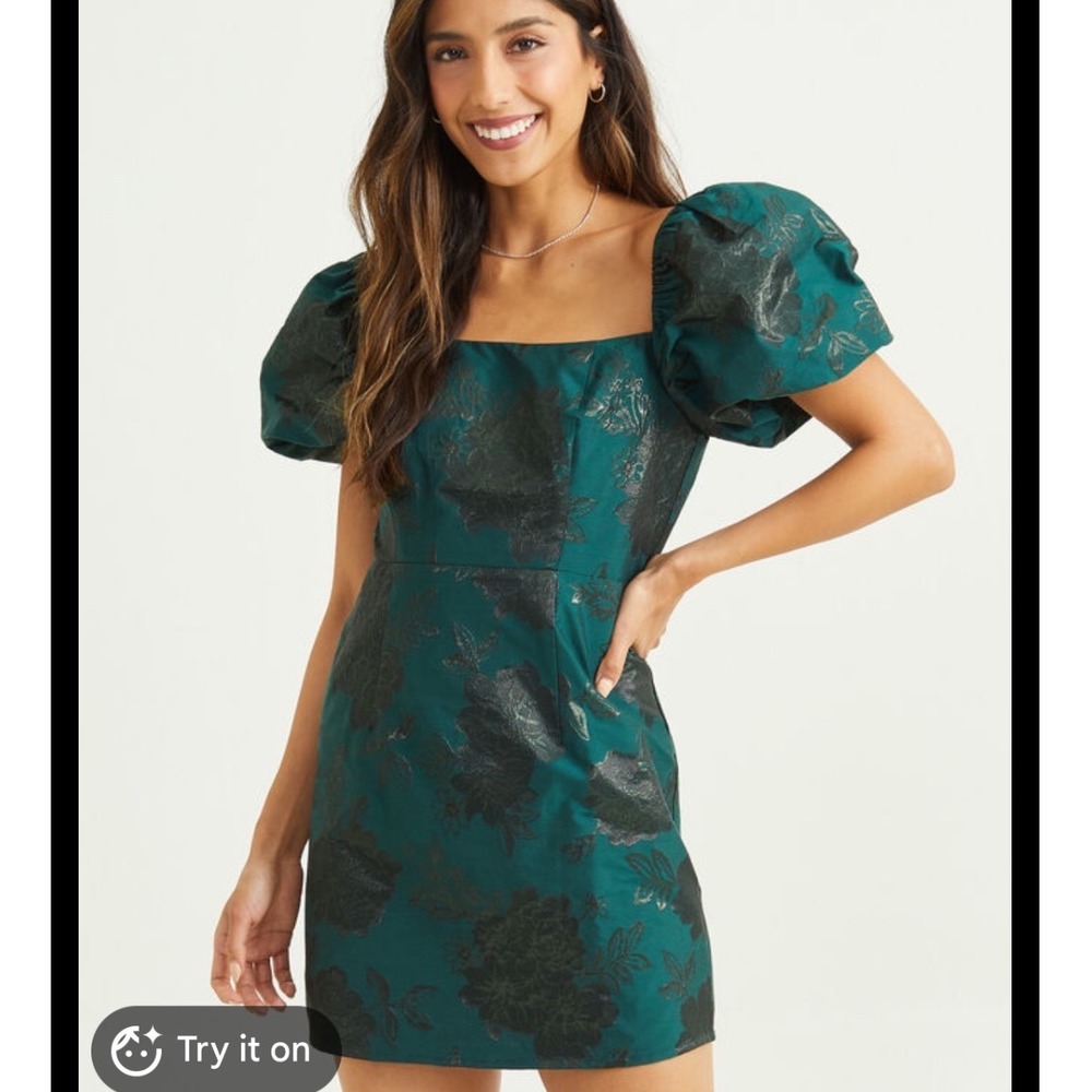 Altar'd State | NWT Lionella Green Metallic Floral Puff Sleeve Mini Dress, L